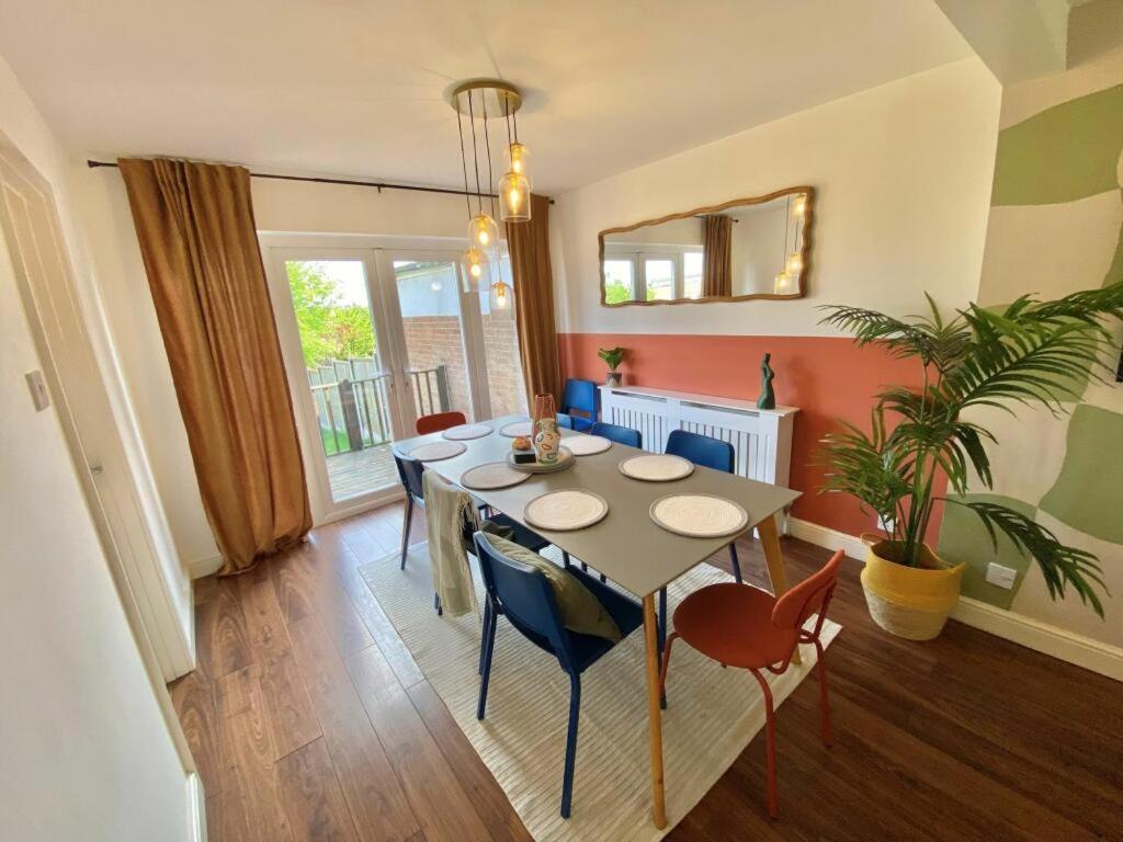 Coventry Huge 4Bed 2Bath Private Parking Nec By Empower Homes المظهر الخارجي الصورة